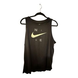 🛍️ 3/$15! 🛍️ Nike Black Tank Top with Gold Logo